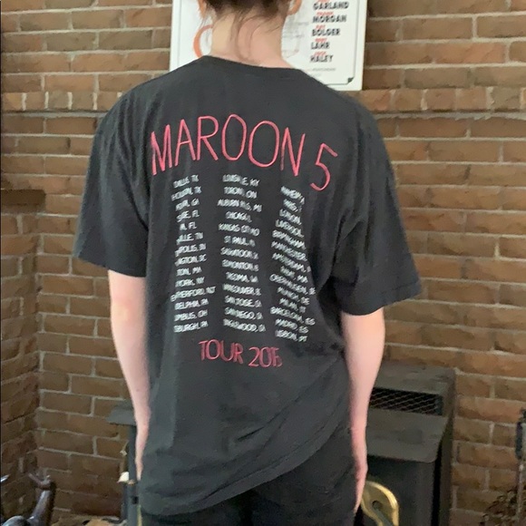 📌 Maroon 5 2015 Tour Concert T-shirt - Picture 4 of 4